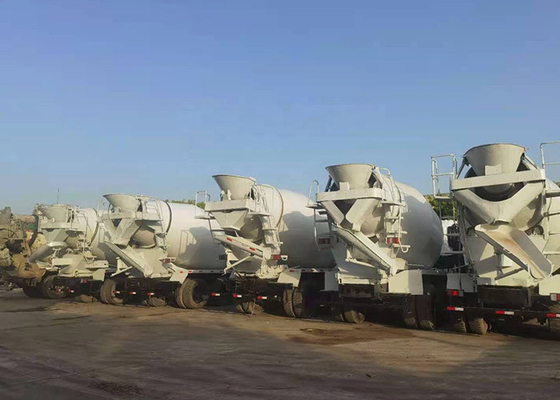 85km/H Dry Mix Concrete Truck 12m3 Shacman Mixer  Anti Buildup